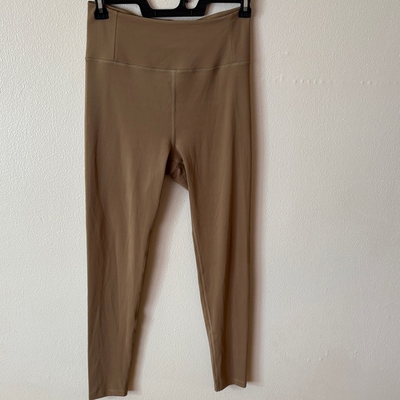 Girlfriend Collective Tan Leggings - Picture 1 of 2